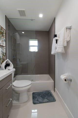 Building Photo - 4155 SW 49th St
