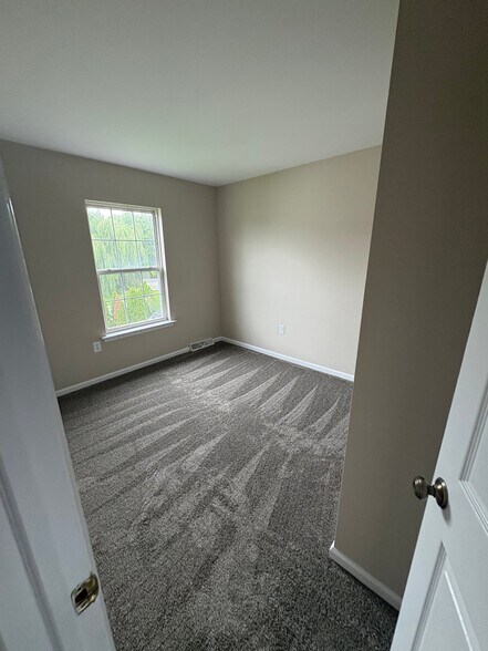 Building Photo - 209 Wild Cherry Ln