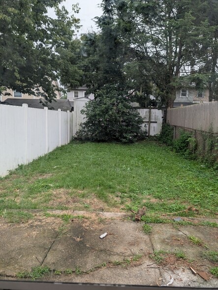 Backyard - 25 Walnut St