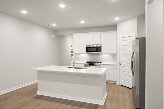 Building Photo - 8619 Blueberry Ash St