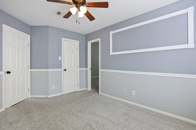 Building Photo - 21803 Whispering Forest Dr