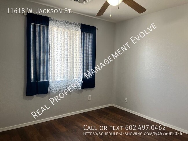 Building Photo - Lovely Avondale Home!