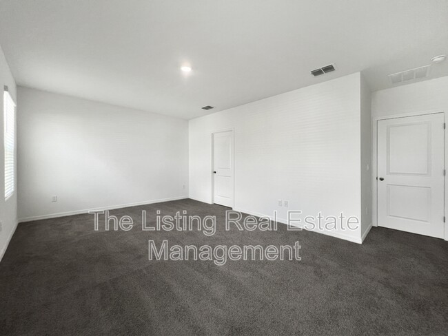 Building Photo - 33314 Darley Dl Trl