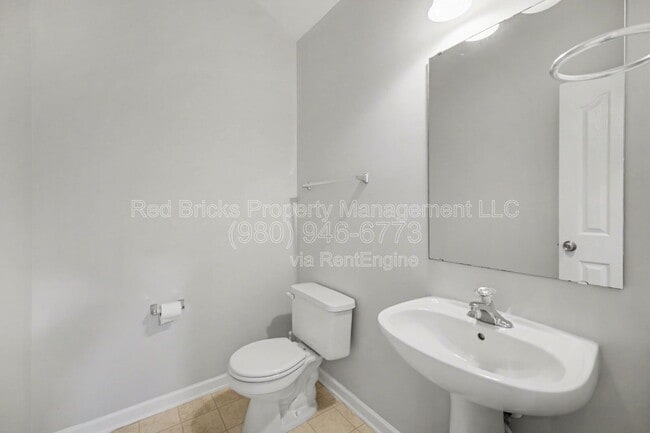 Building Photo - 5518 Stowe Derby Dr