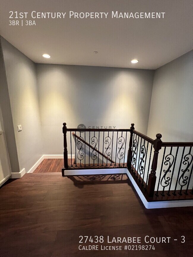 Building Photo - 27438 Larabee Ct