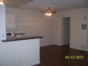 Building Photo - key3317