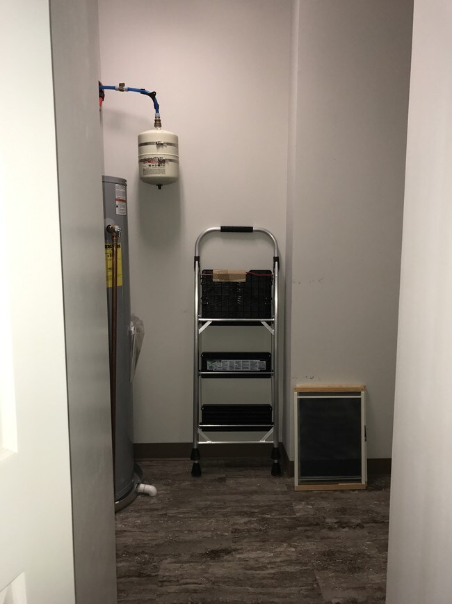 Utility Room - 316 Dorney Plz