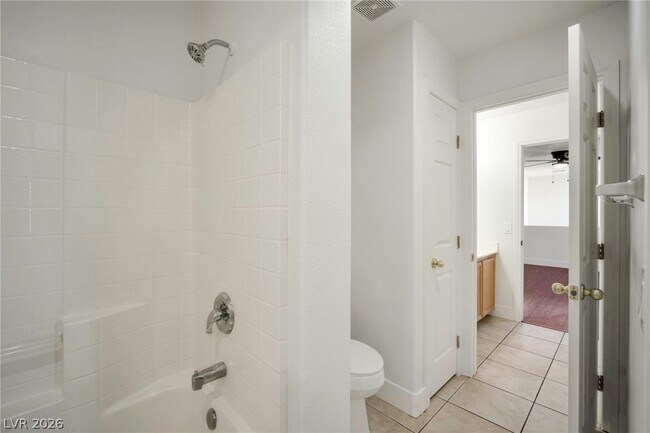 Building Photo - 9711 W Spinnaker Creek Ave