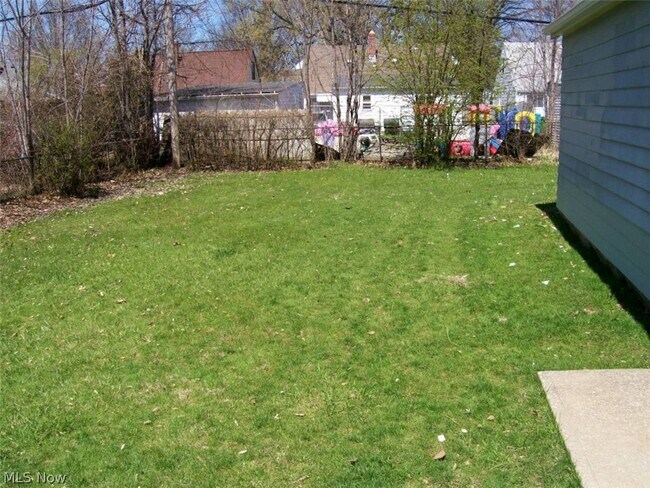 Building Photo - 25701 Richards Ave