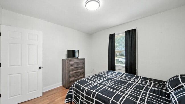 Building Photo - 3236 Allison Ave