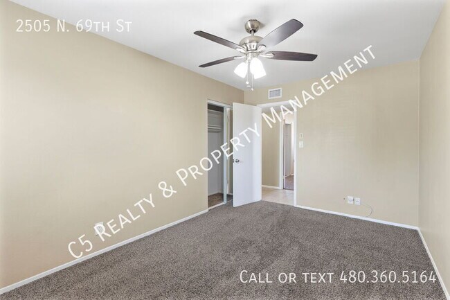 Building Photo - 2505 N 69th St