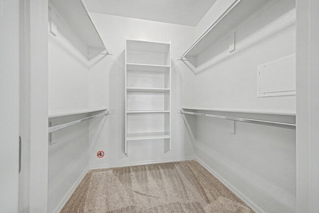 Building Photo - 3332 S Gilbert Rd