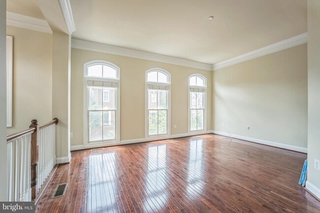 Building Photo - 7000 Eastern Red Cedar Ln