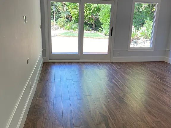 Building Photo - NO MIN CREDIT SCORE REQUIRED, BK OKAY, PAST EVICTION OKAY!, BACKGROUND FRIENDLY. Apply at "The Re...