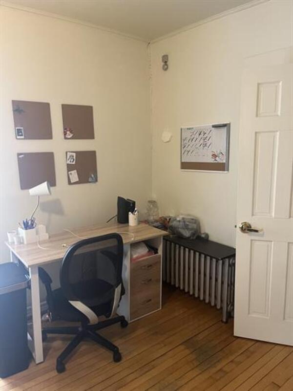 Building Photo - 240 W Lakelawn Pl