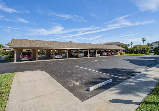 Building Photo - 6175 S Mirror Lake Dr