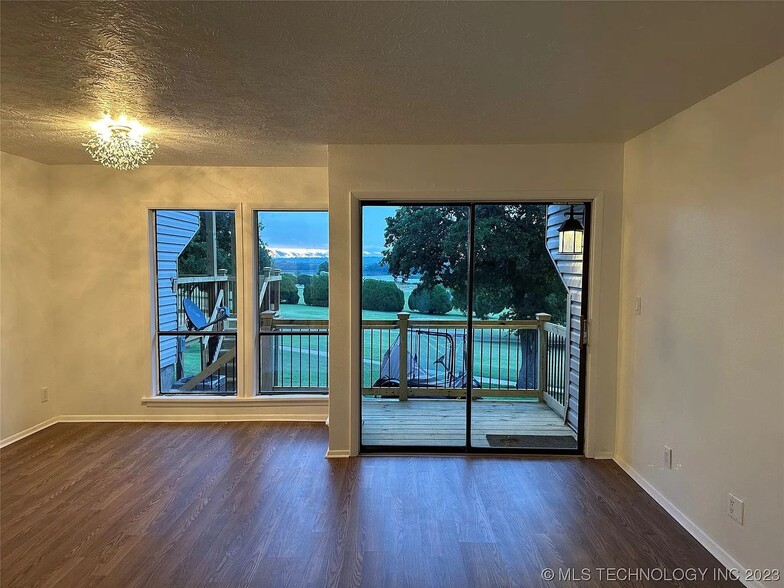 Building Photo - 123 Falconhead Dr