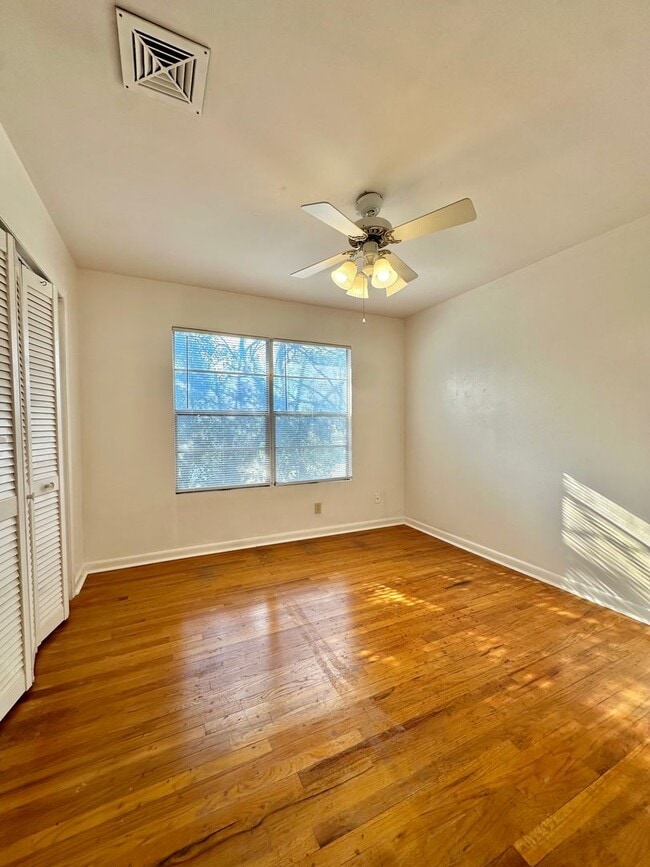 Building Photo - COMING AVAILABLE IN JULY - 3 Bedroom Home ...