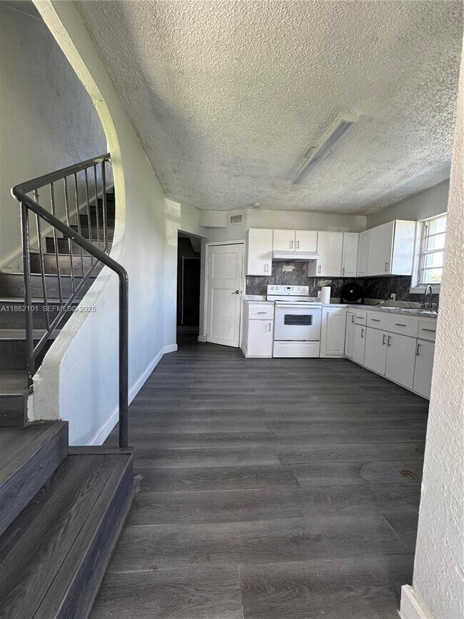 Building Photo - 7802 NW 8th Ave