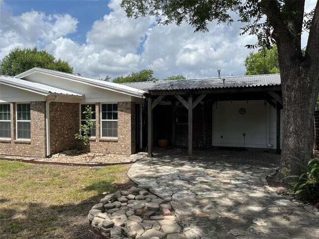 Building Photo - 8303 Burrell Dr