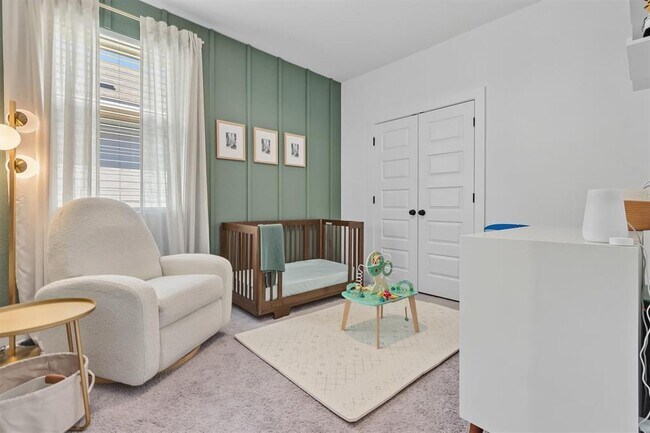 Building Photo - 905 Gray Fox Lp