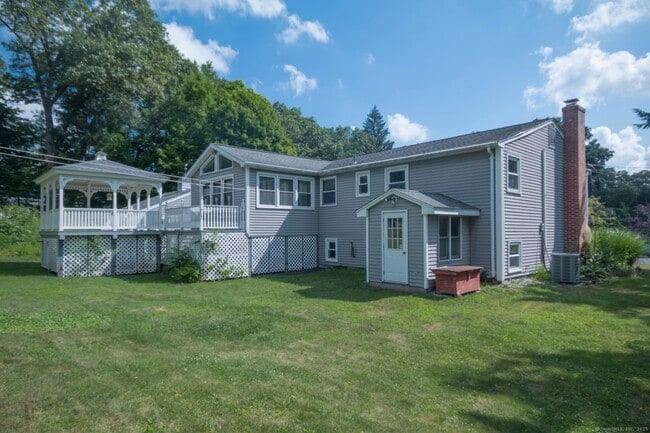 Building Photo - 32 Washburn Dr