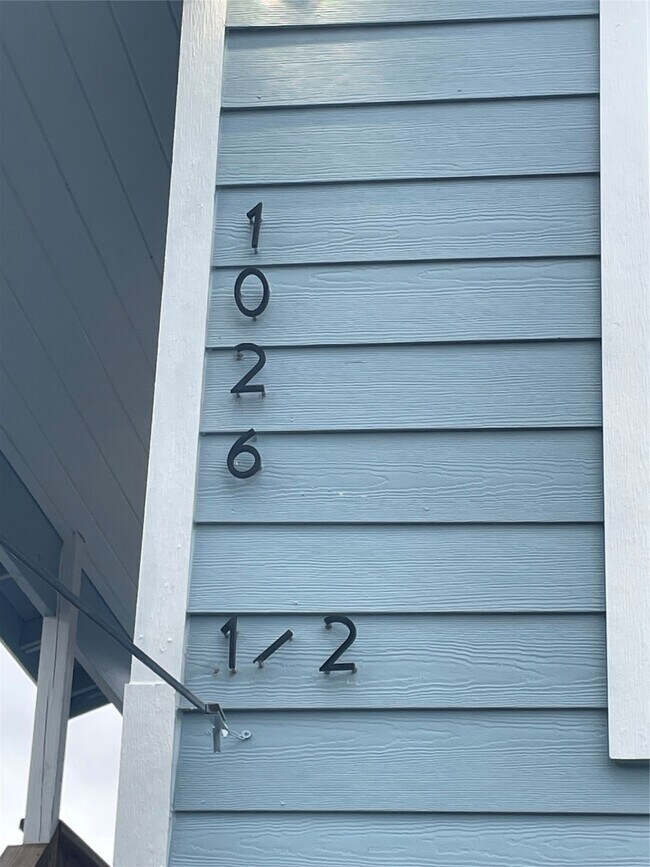 Building Photo - 1026 Kern St