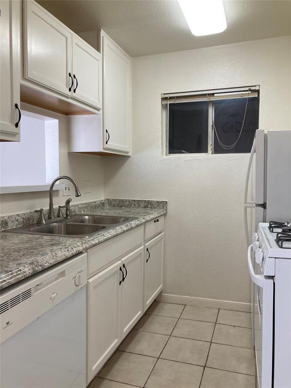 Building Photo - 2001 Branard St