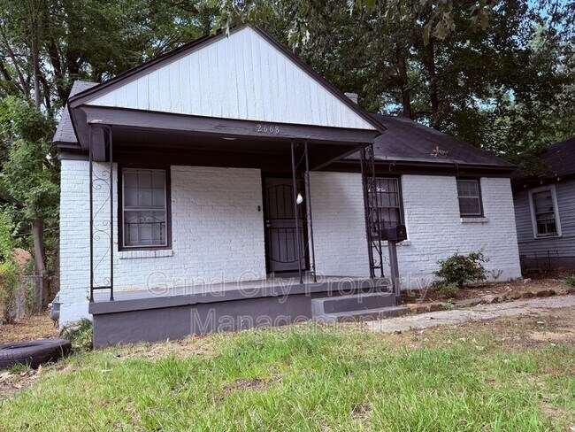 Building Photo - 2668 Browning Ave