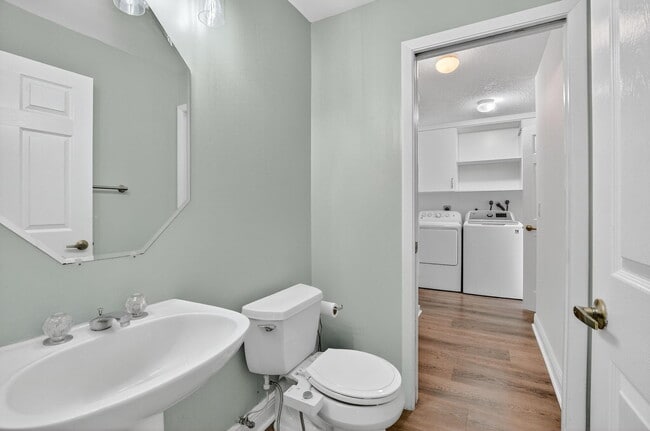Building Photo - 6502 Brava Way