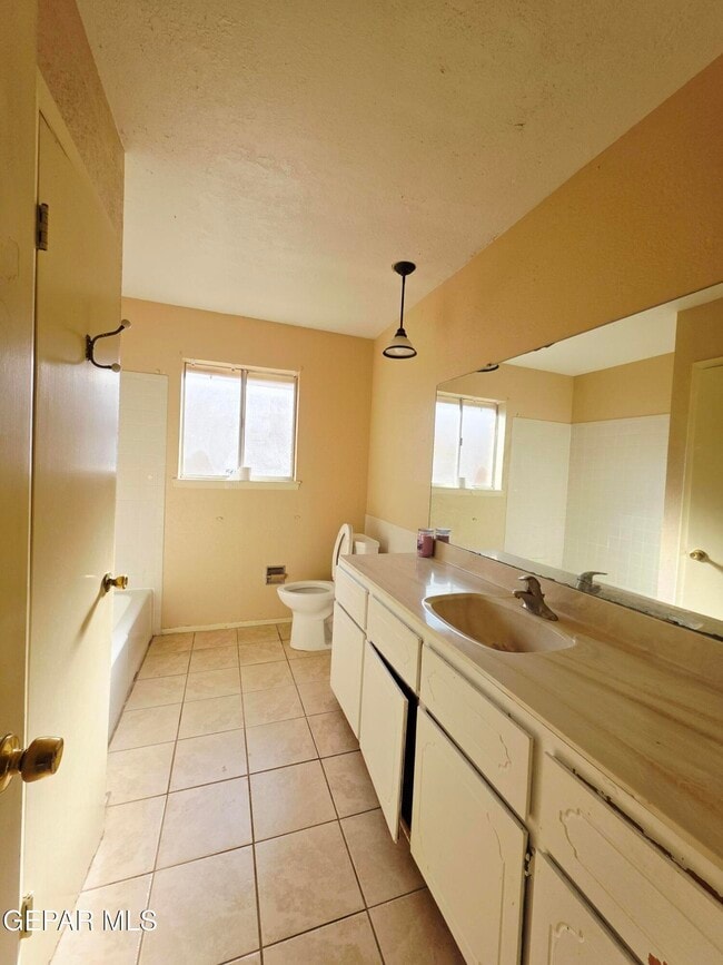 Building Photo - 10457 Aphonia Dr