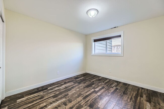 Building Photo - Excellent 4Bed/2Bath Home in Kirkland!