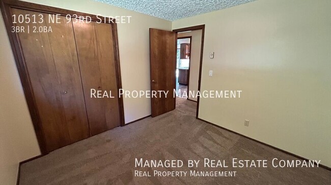 Building Photo - 10513 NE 93rd St