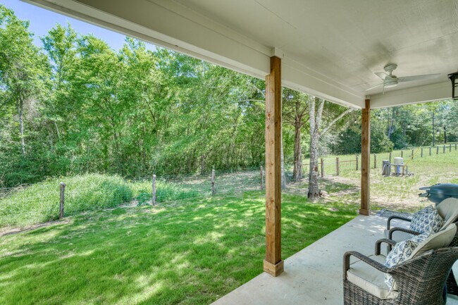 Building Photo - 8300 Lone Star Rd