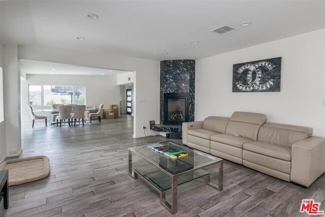 Building Photo - 3136 Floye Dr