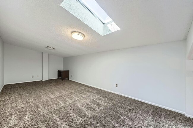 Building Photo - 608 Pheasant View Dr