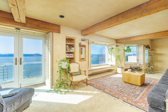 Building Photo - 245 Water St