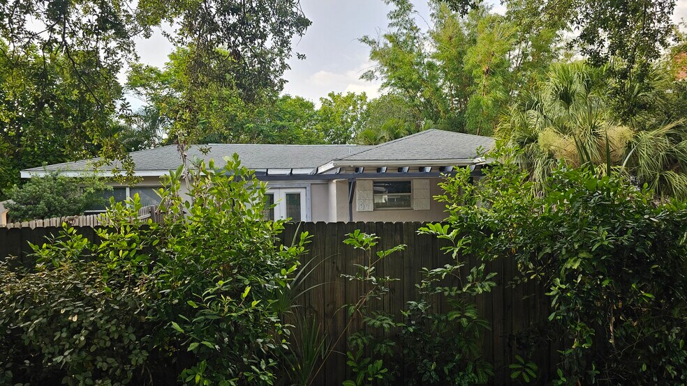 Building Photo - 5655 1st Ave N