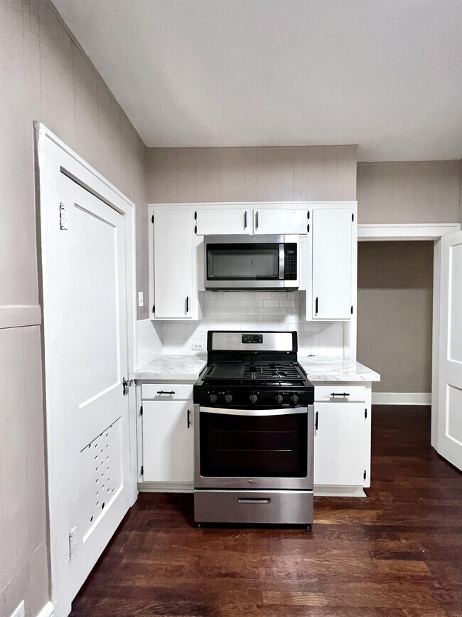 Building Photo - 2808 Morrow Ave