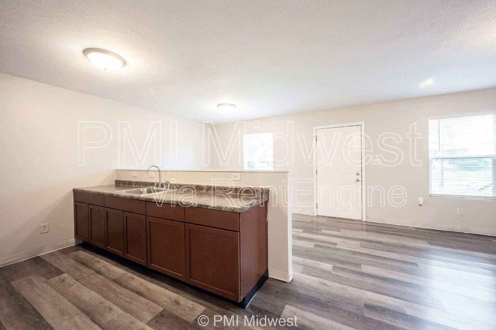 Building Photo - 622 N Linwood Ave