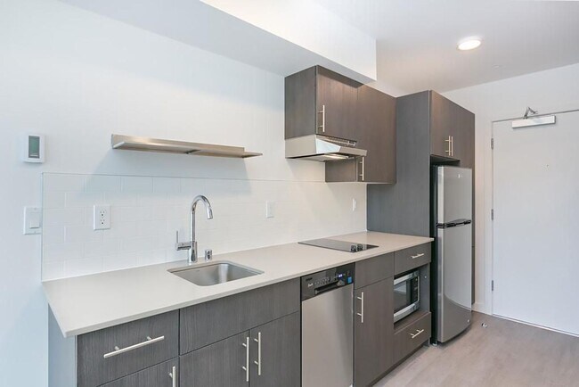 Interior Photo - Pax Futura