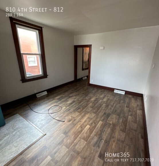 Building Photo - Charming 2 bed 1 bath Home **Move-in Speci...