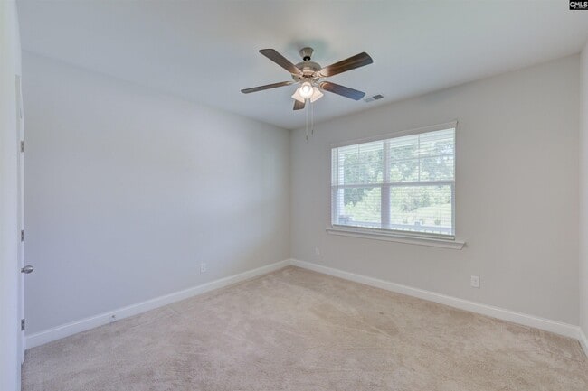 Building Photo - 300 Sunnycrest Ln