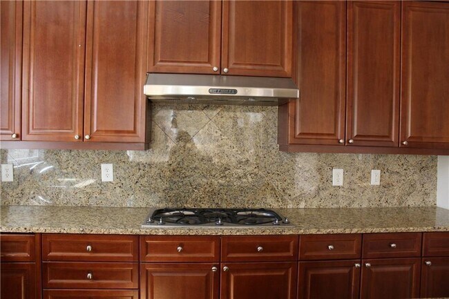 Building Photo - 9858 Talisman Dr