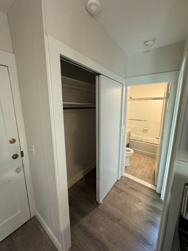 Building Photo - 17 Pickman St