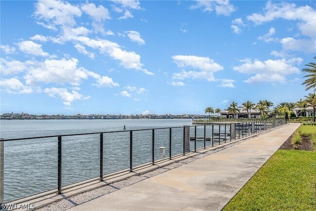 Building Photo - 11110 Canal Grande Dr