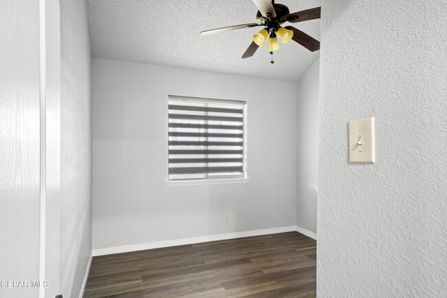 Building Photo - 12160 Valley Quail Dr