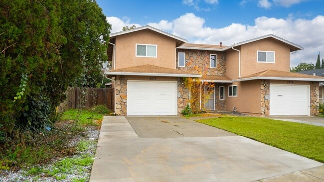 Building Photo - 2 STORY DUPLEX LOCATED IN FAIRFIELD