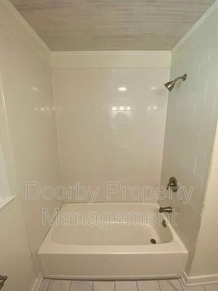 Building Photo - 4833 Appian Way