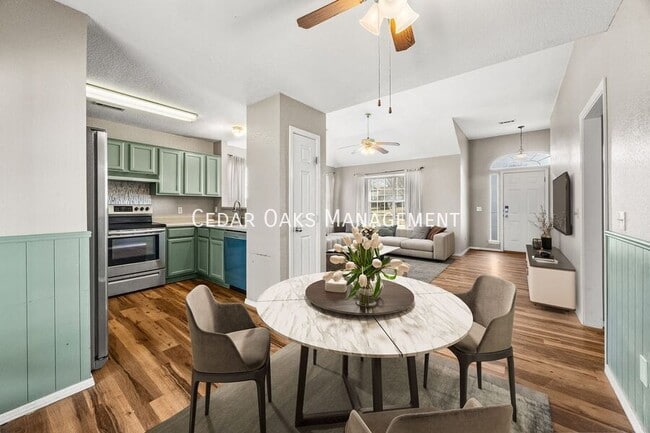 Building Photo - 100 N Brandon St